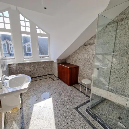 Duenenpark - Komfortplus Mit 2 Schlafzimmern Und Balkon Im Dachgeschoss 047 Остзебад Бинц