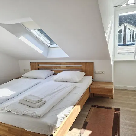 아파트 Duenenpark - Komfortplus Mit 2 Schlafzimmern Und Balkon Im Dachgeschoss 047